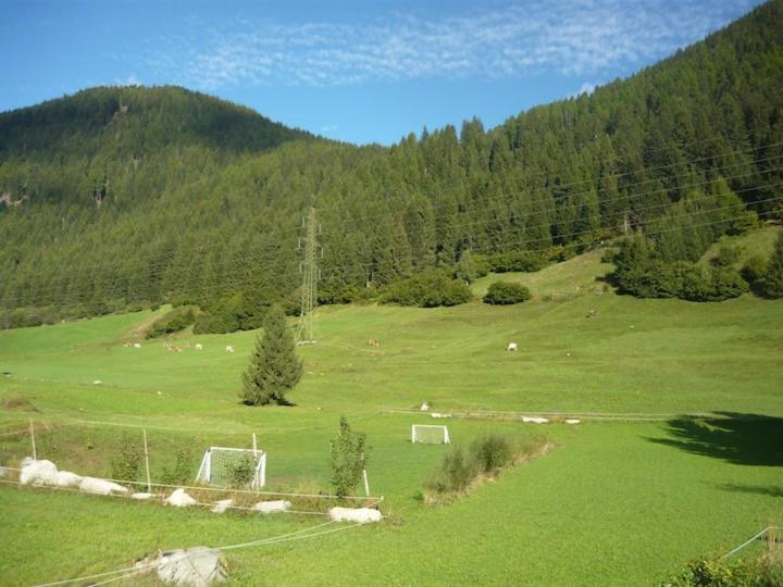 Chalet Rustico Bertolini Per Gruppi! Villa Vermiglio Luaran gambar
