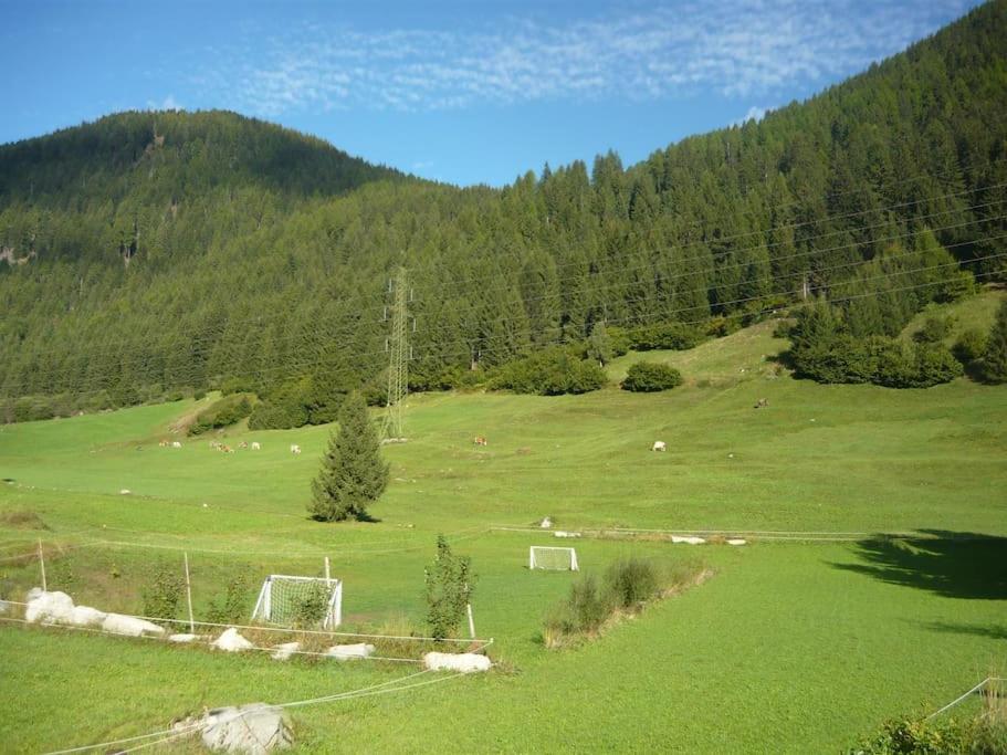 Chalet Rustico Bertolini Per Gruppi! Villa Vermiglio Luaran gambar