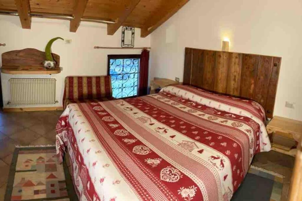 Chalet Rustico Bertolini Per Gruppi! Villa Vermiglio Luaran gambar